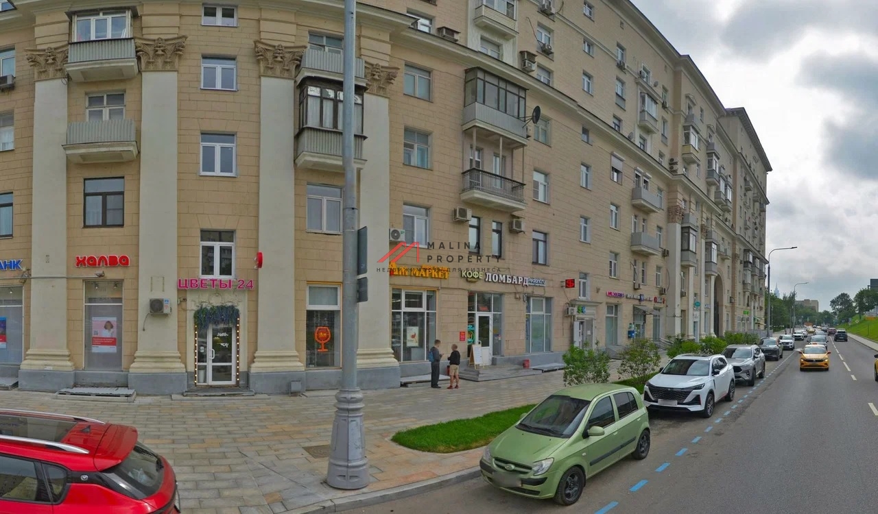 Продажа помещения с арендаторами у метро Войковская