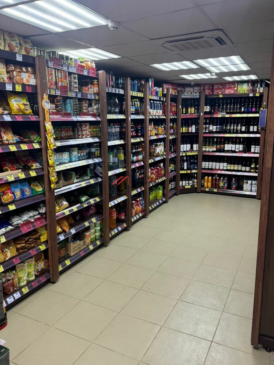 Продажа торгового помещения с арендатором Бристоль 