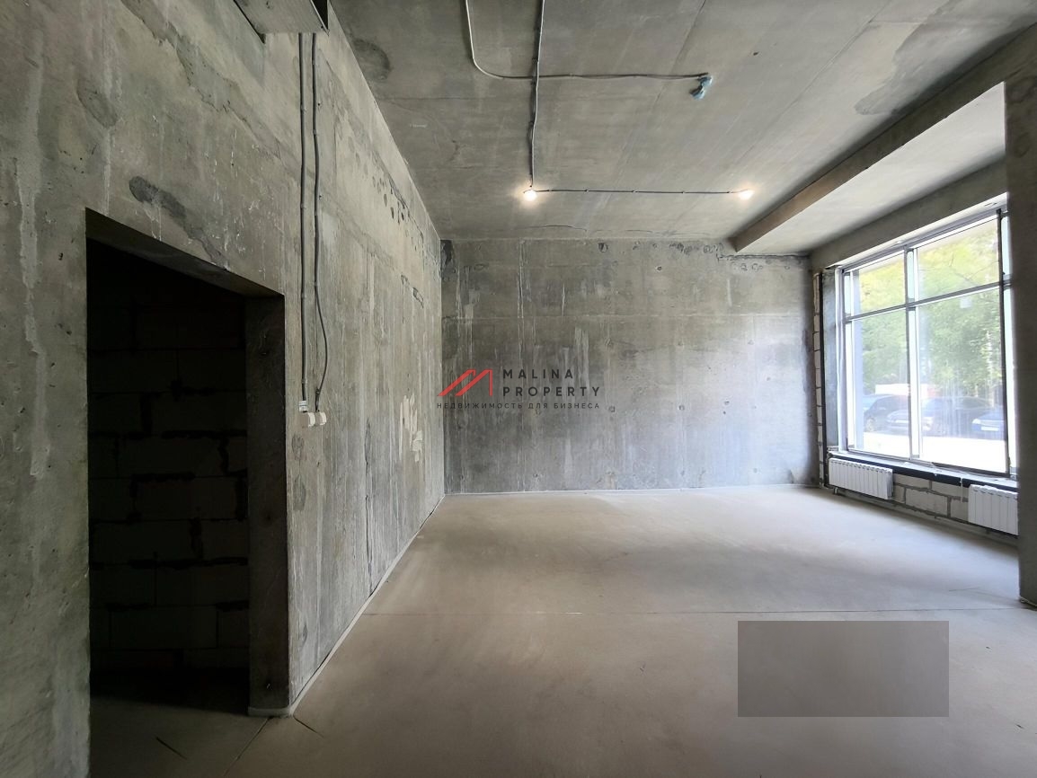 Аренда торгового помещения в новом доме 