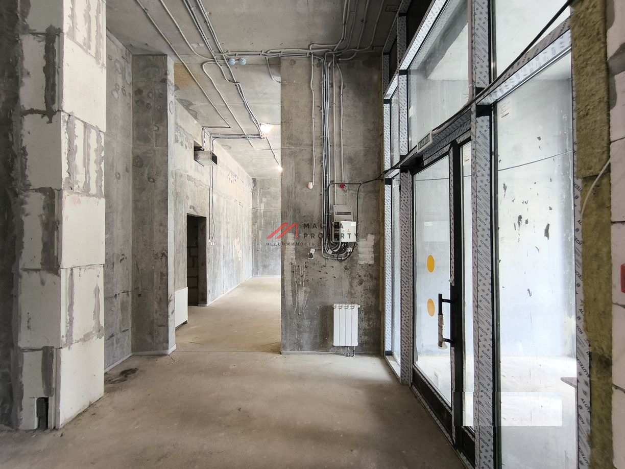 Аренда торгового помещения в новом доме 