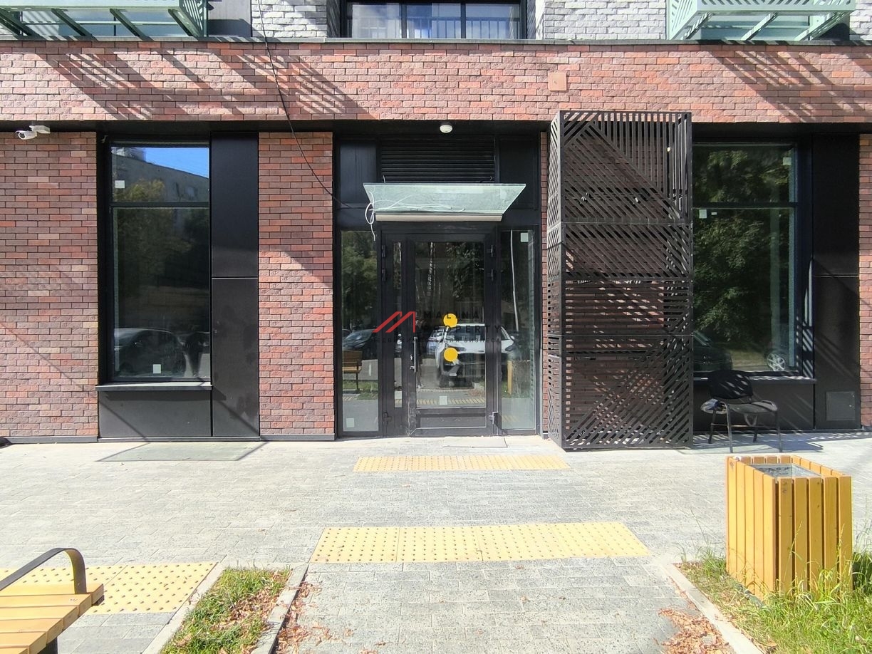 Аренда торгового помещения в новом доме 