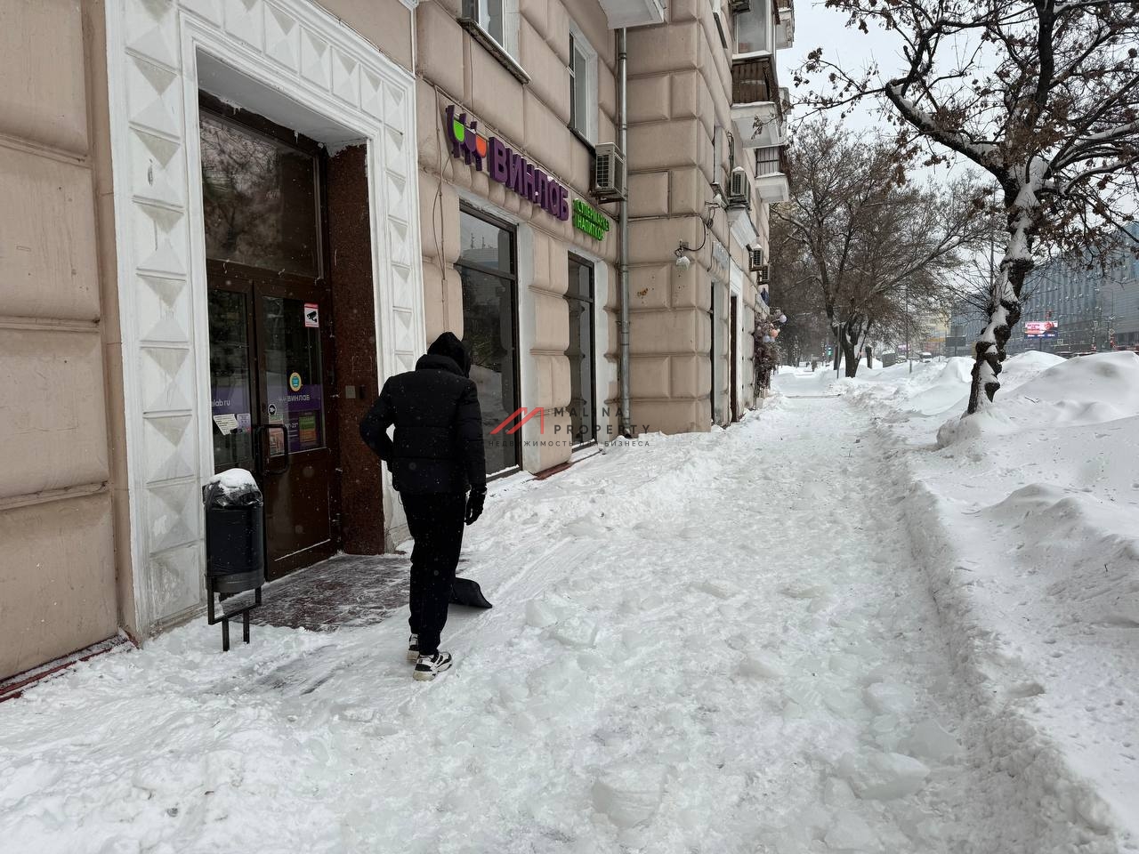 Продажа  помещения с арендатором "Винлаб" на Велозаводской