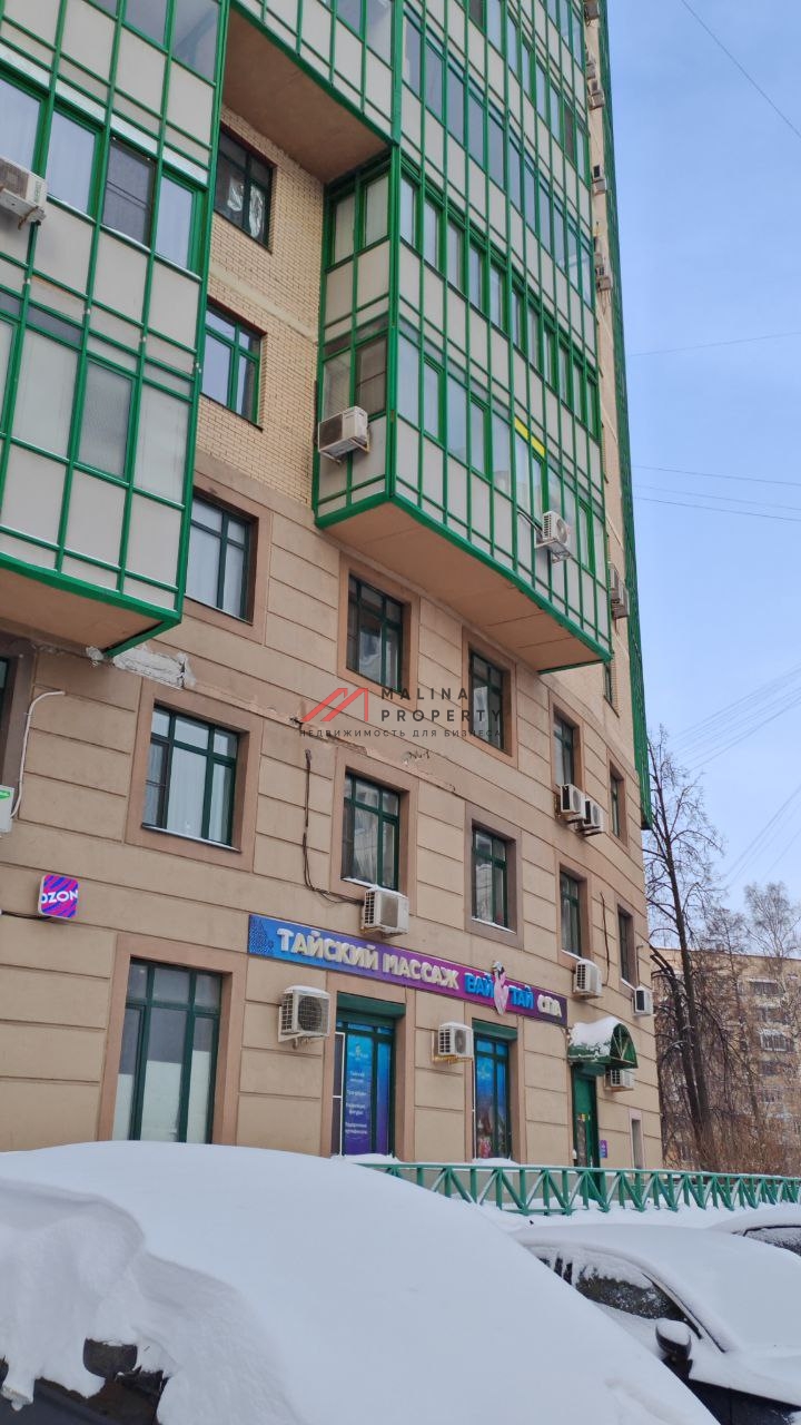 Продажа помещения с магазином "Винлаб" на Ленинградском шоссе