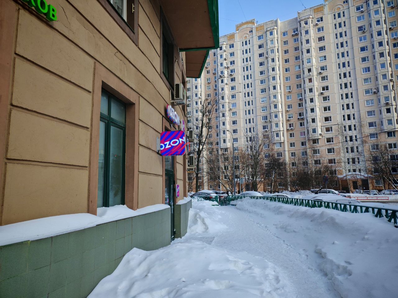 Продажа помещения с магазином "Винлаб" на Ленинградском шоссе