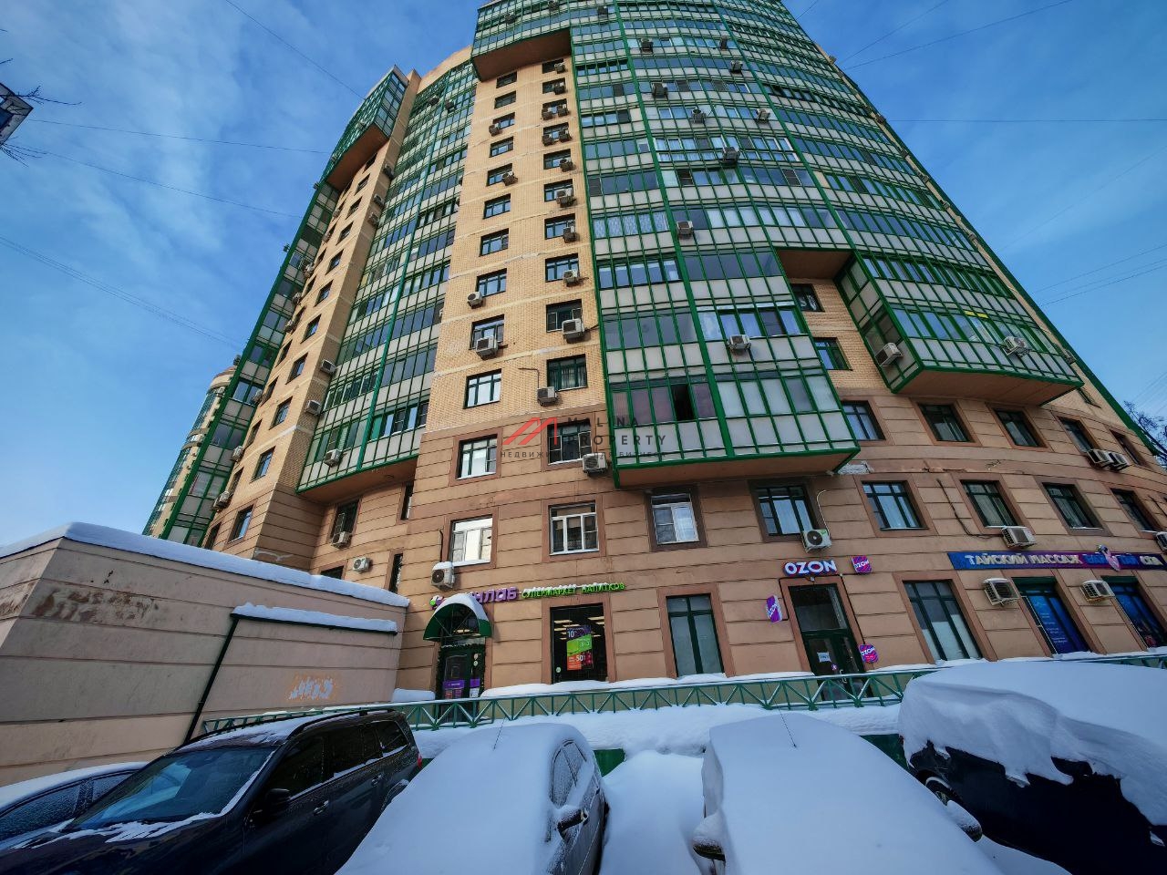 Продажа помещения с магазином "Винлаб" на Ленинградском шоссе