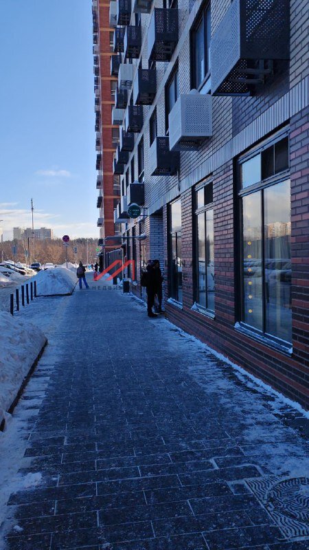 Продажа помещения с арендатором Цветы