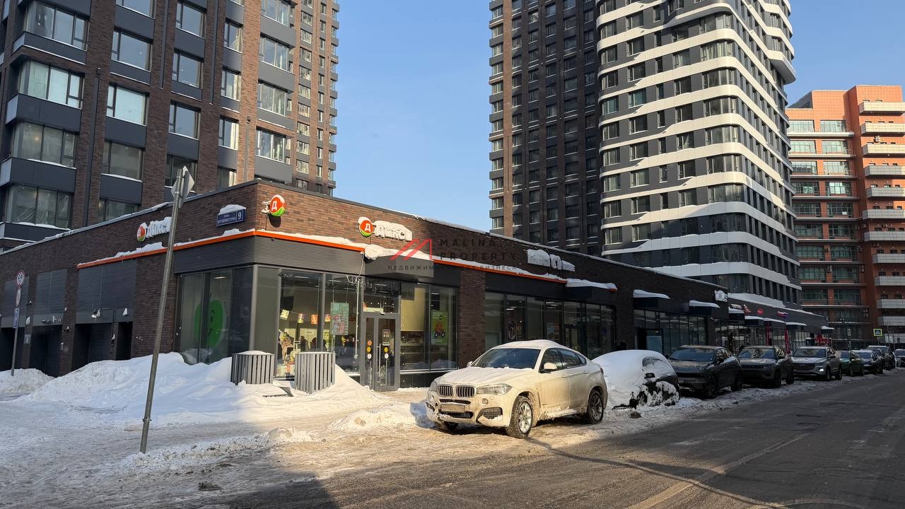 Продажа торгового помещения с арендатором Дикси 