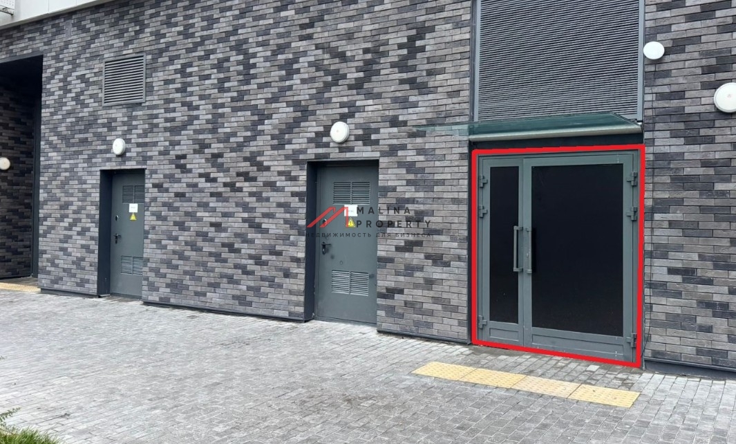 Аренда торгового помещения в новом доме 