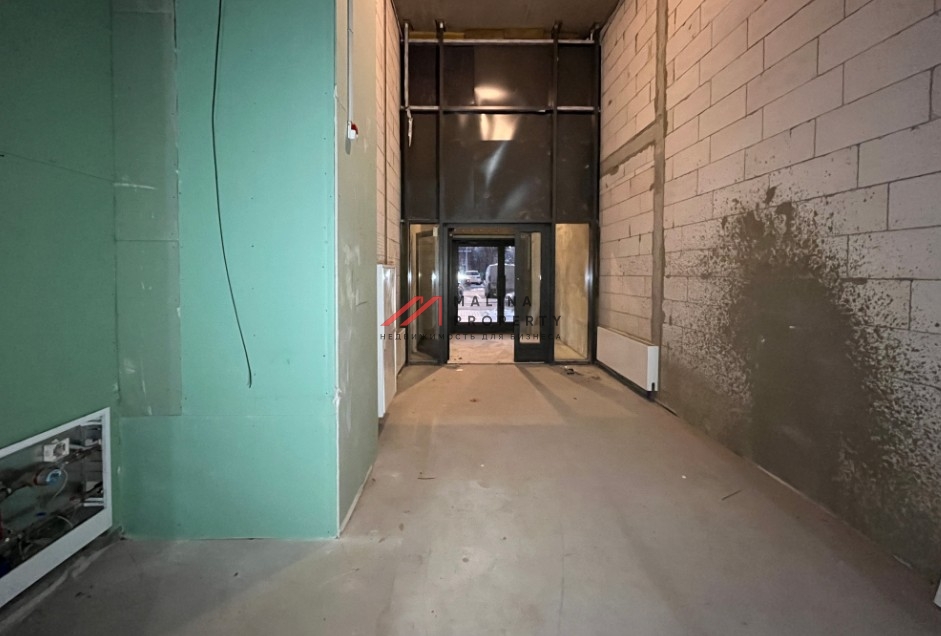 Аренда торгового помещения в новом доме 