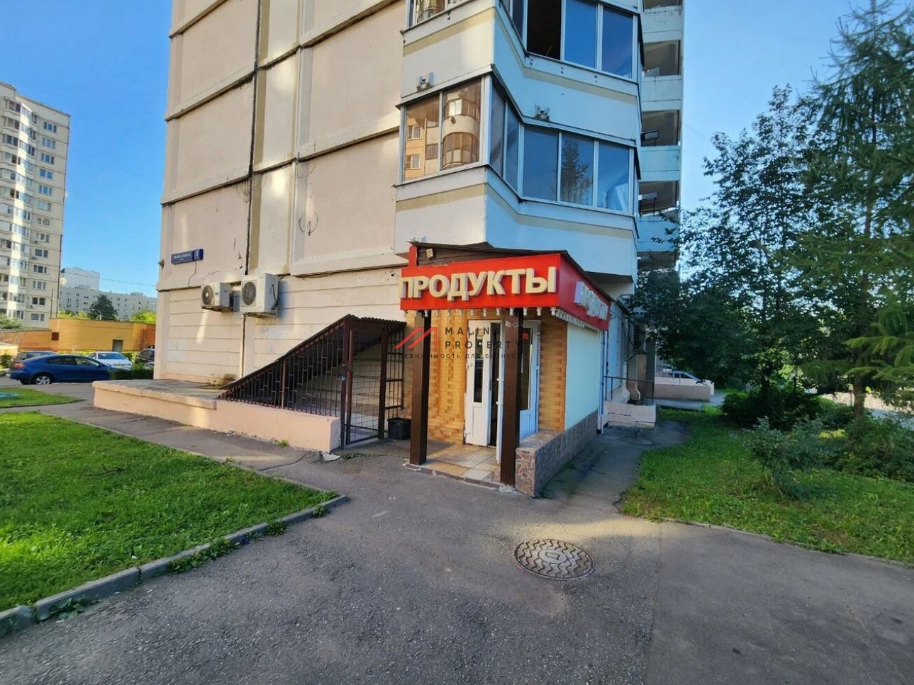 Продажа торгового помещения у метро Планерная