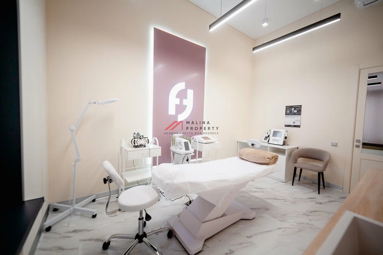 Продажа торгового помещения в новом доме