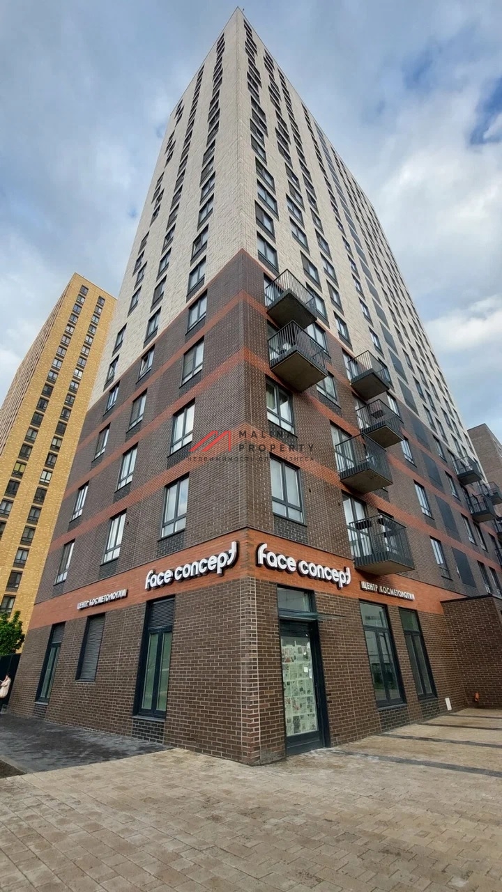 Продажа торгового помещения в новом доме