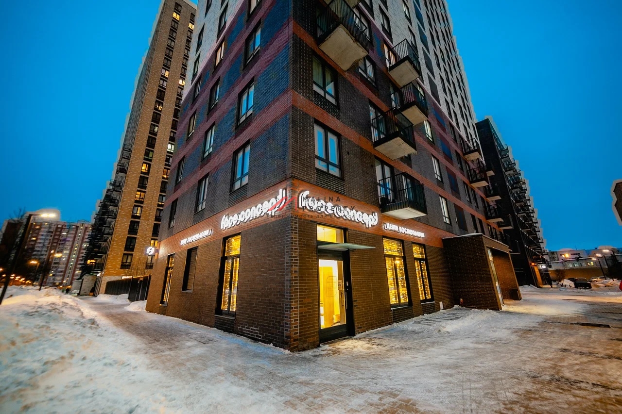 Продажа торгового помещения в новом доме