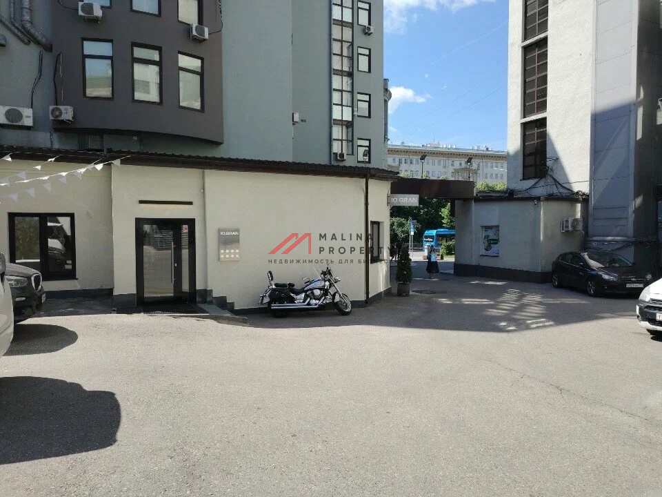 Продажа помещения с арендатором на Цветном бульваре