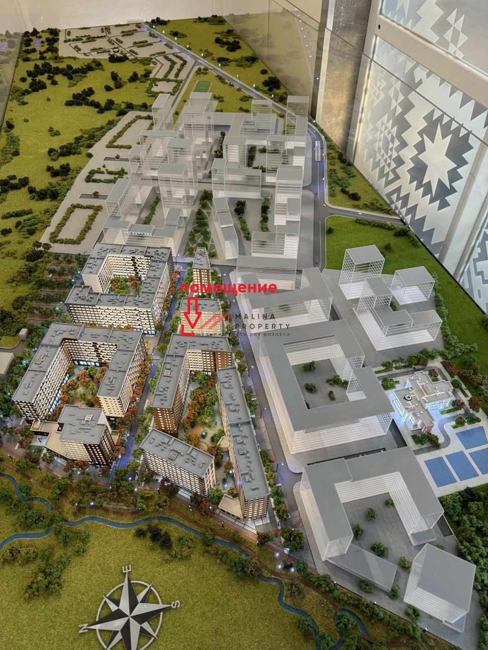 Продажа углового помещения с аптекой Горздрав в ЖК "Родные кварталы"