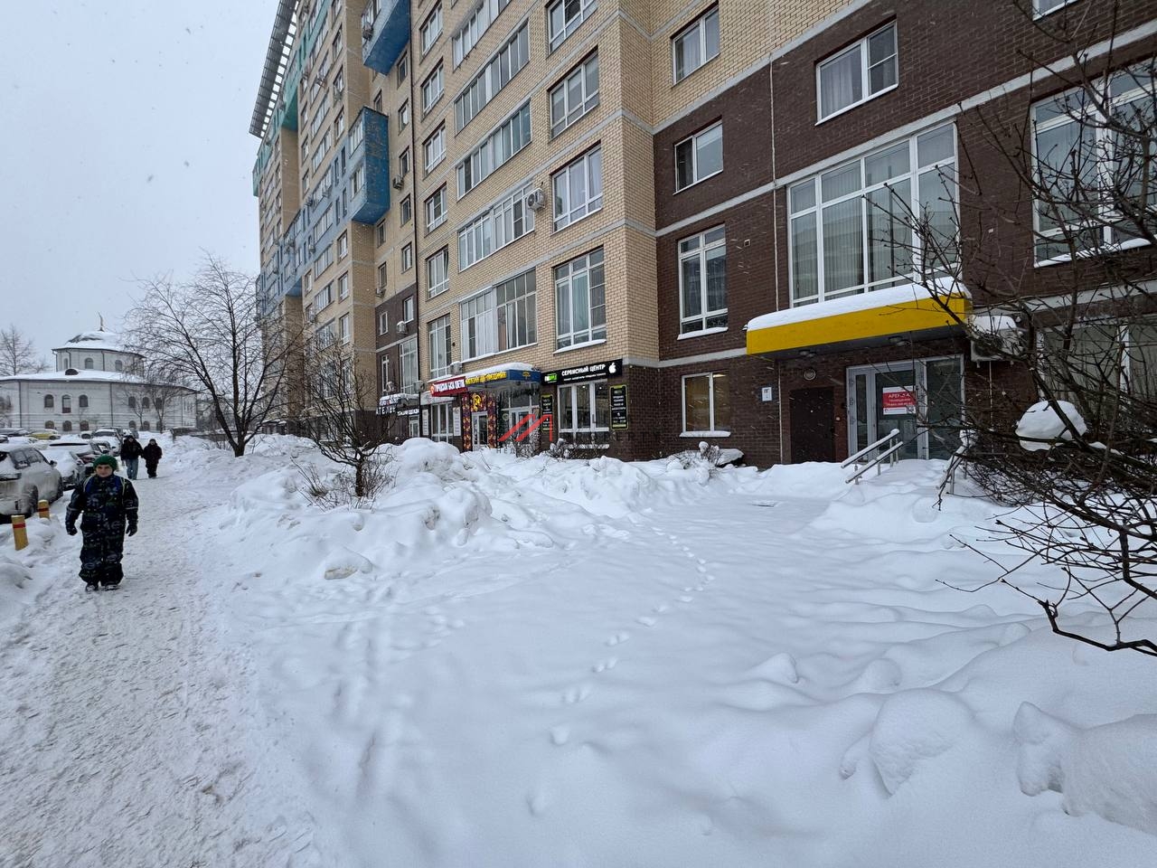 Аренда торгового помещения в жилом доме
