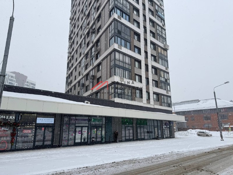 Продажа торгового помещения с арендатором в ЖК "Парк Легенд" 