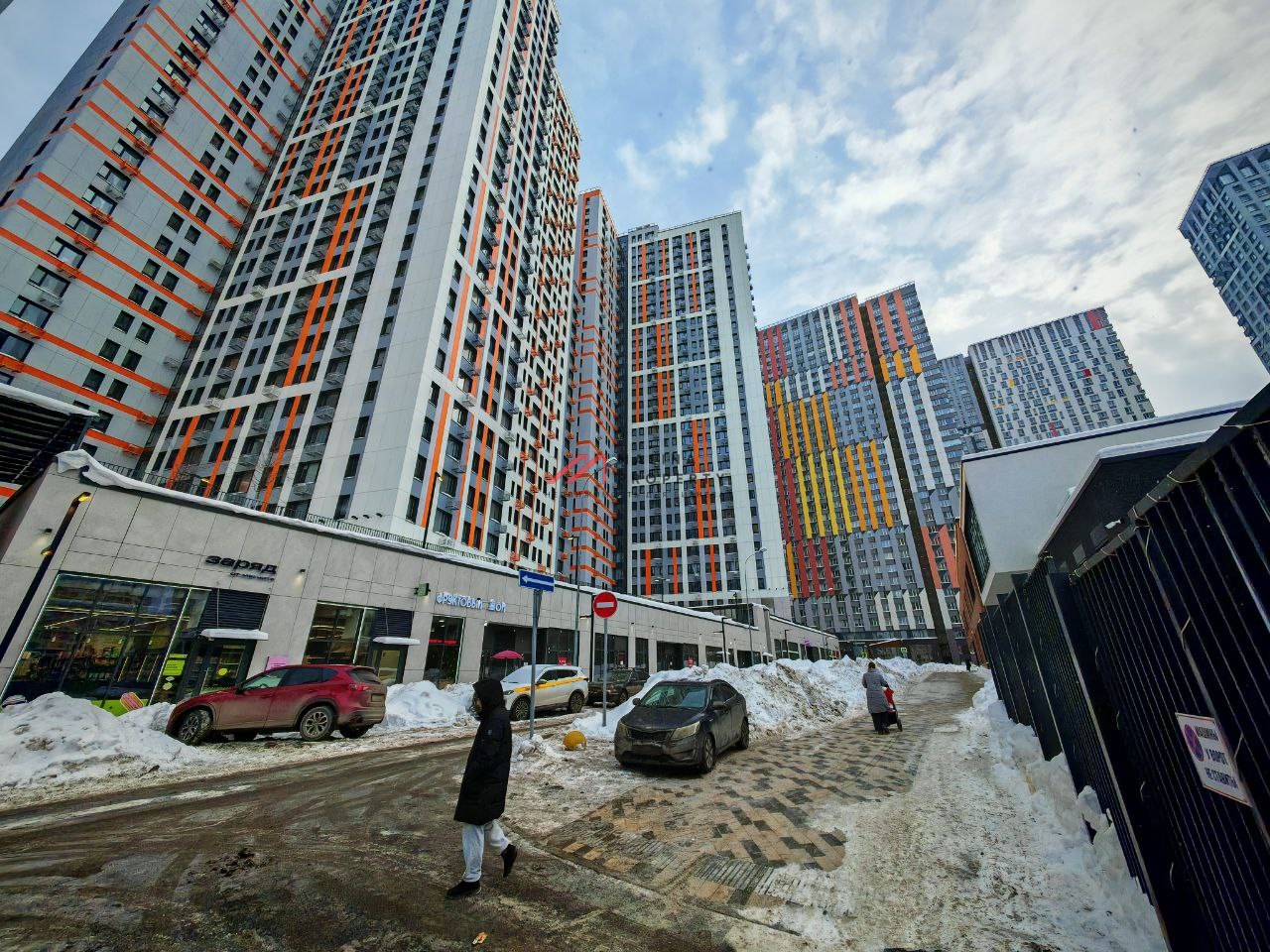 Продажа торгового помещения в ЖК Спутник