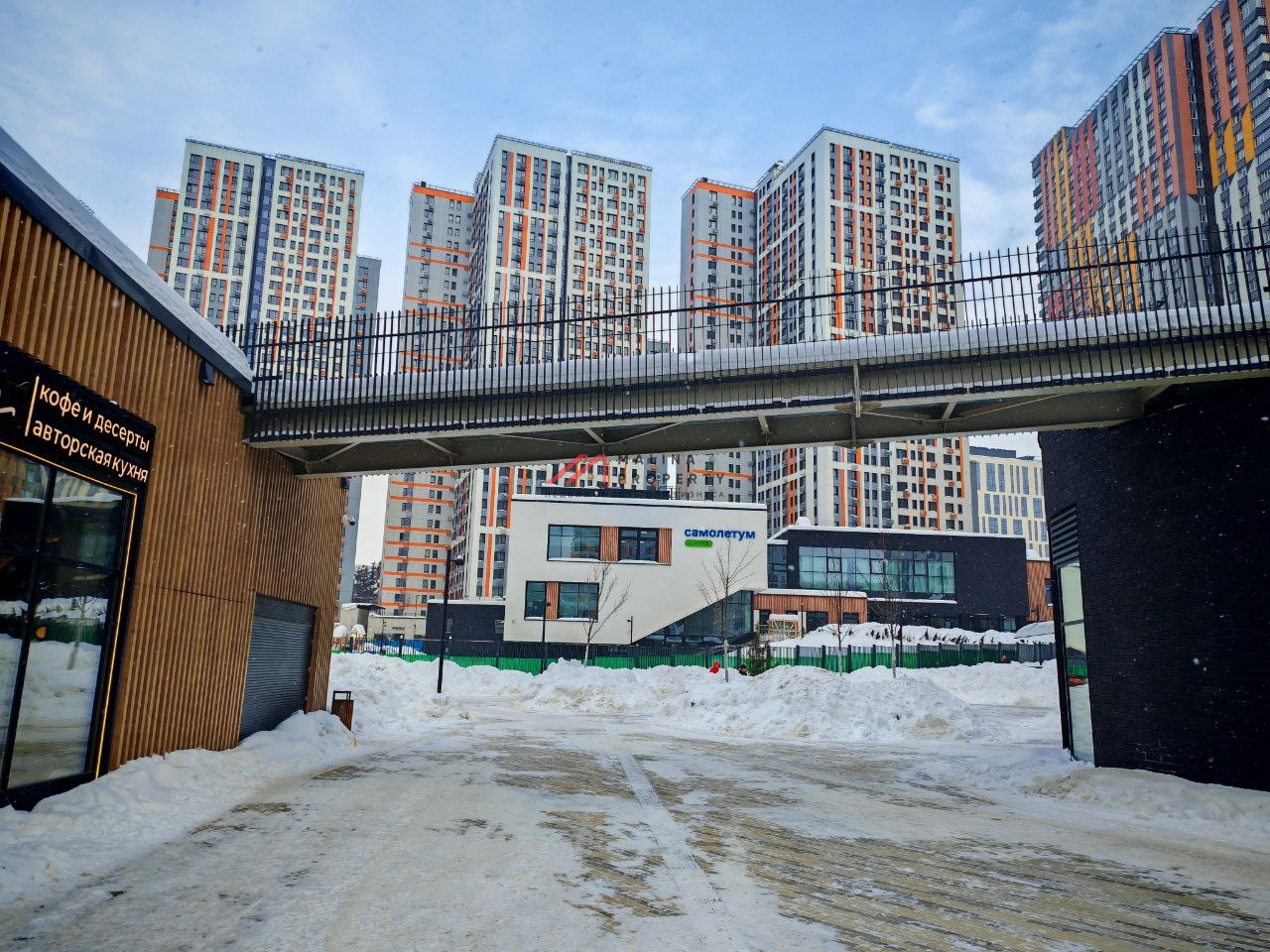 Продажа торгового помещения в ЖК Спутник