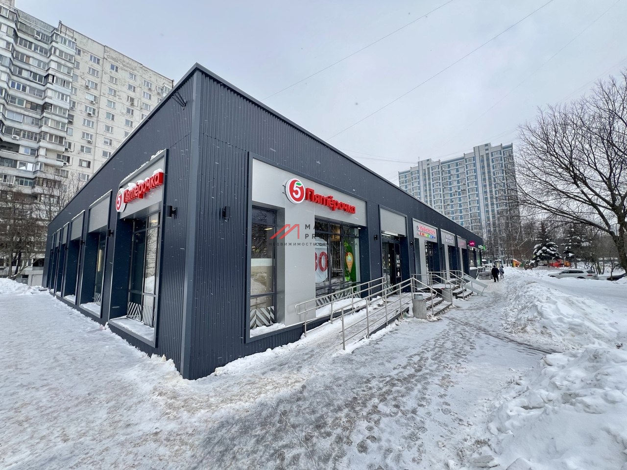 Продажа торгового помещения с сетевыми арендаторами