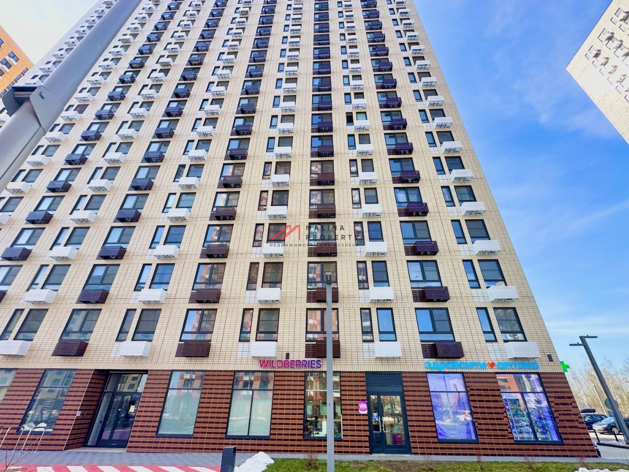 Продажа торгового помещения с аптекой Здравсити