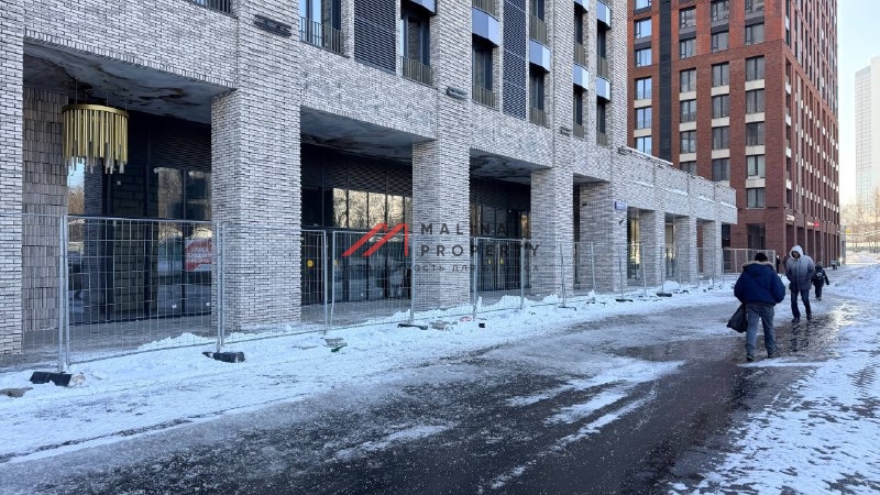 Аренда торгового помещения в ЖК "EVER-2". 1-я линия