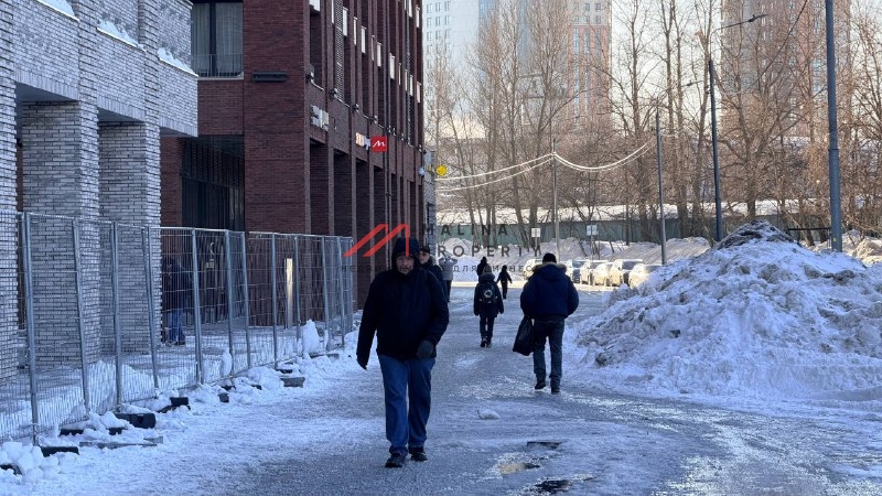 Аренда торгового помещения в ЖК "EVER-2". 1-я линия