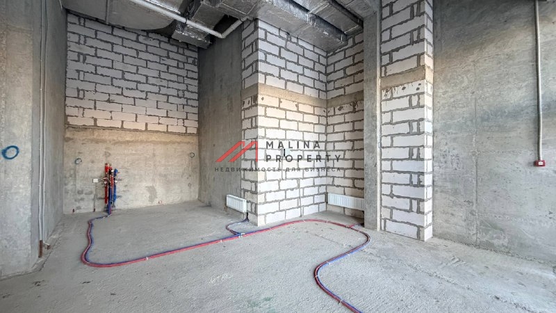 Аренда торгового помещения в ЖК "EVER-2". 1-я линия