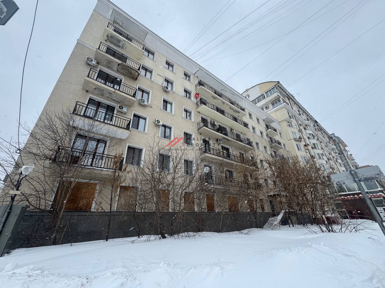 Продажа торгового помещения рядом с метро Бауманская 