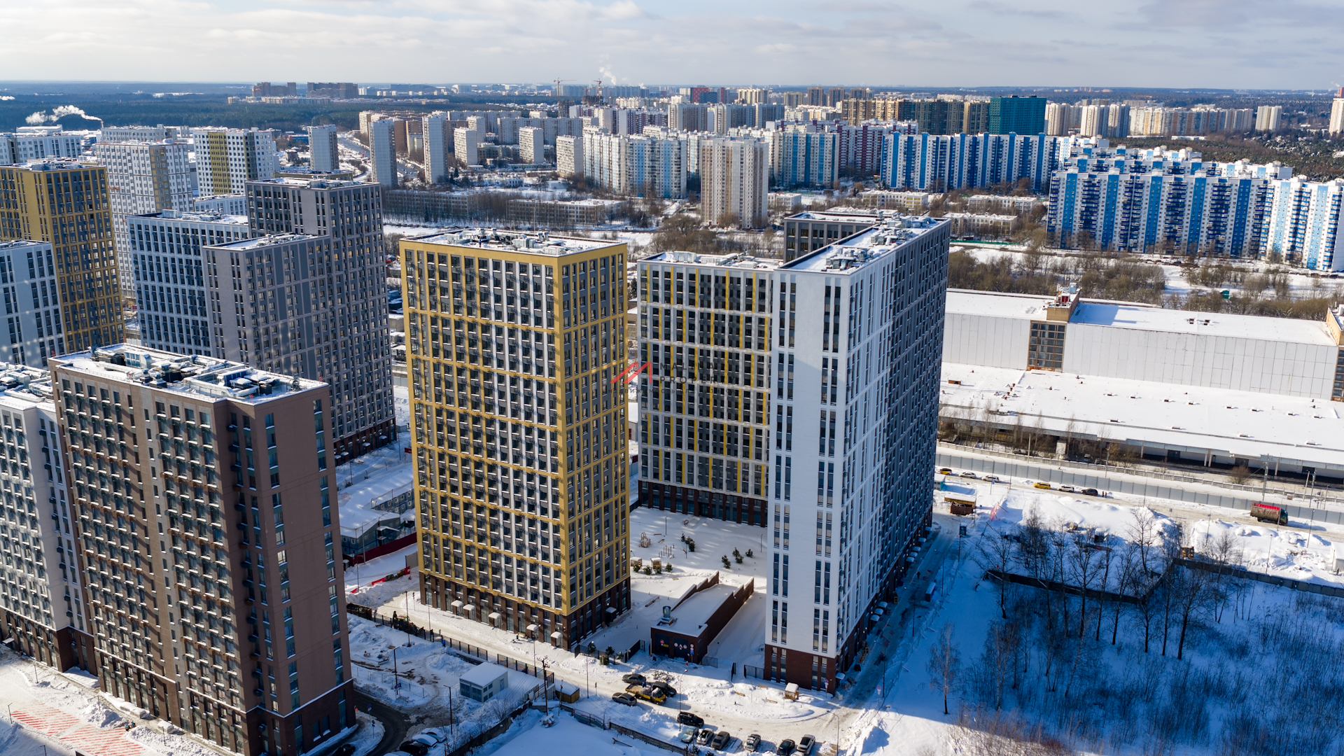 Продажа торгового помещения в ЖК Лучи-2