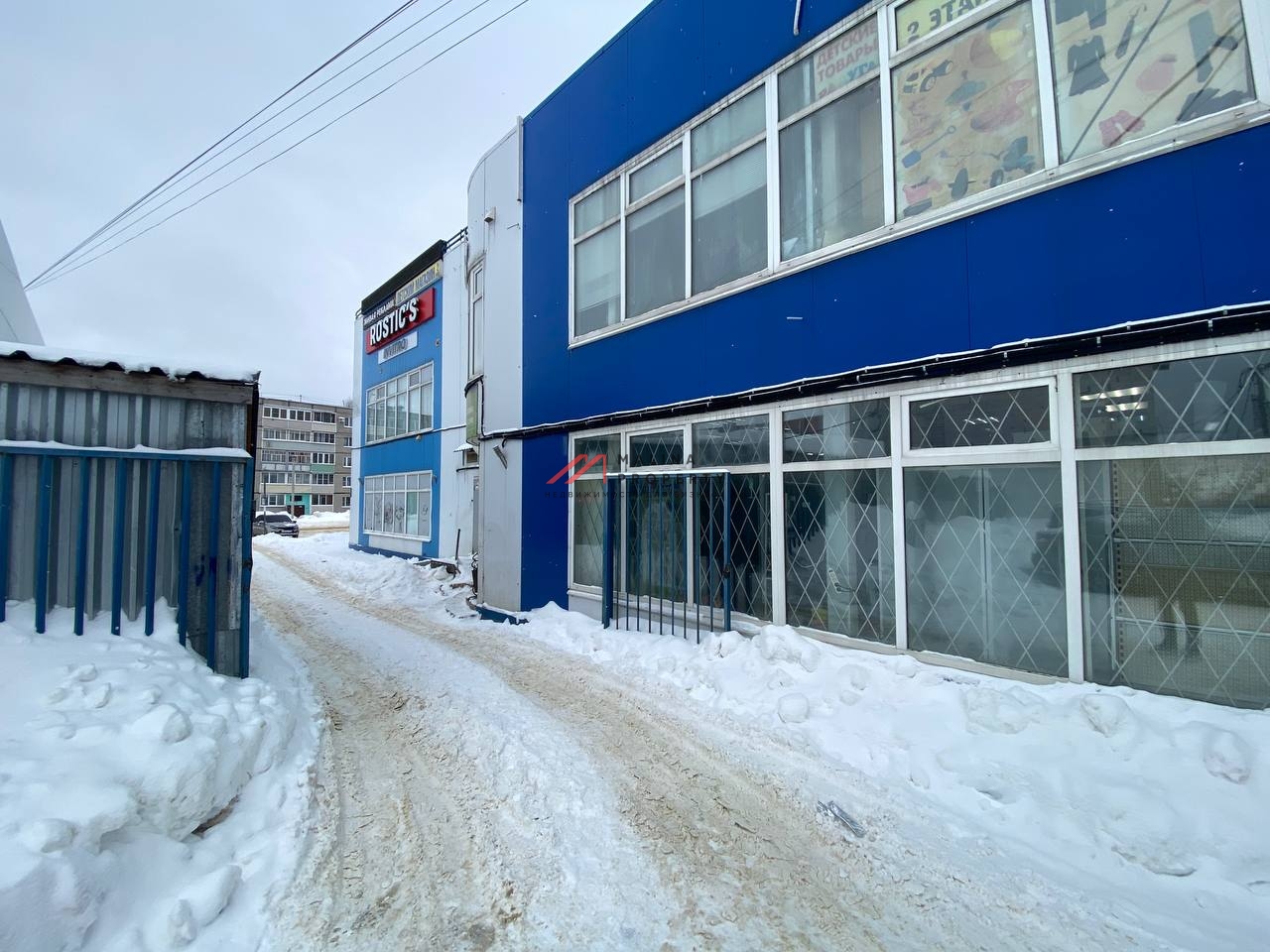 Продажа здания с арендаторами 