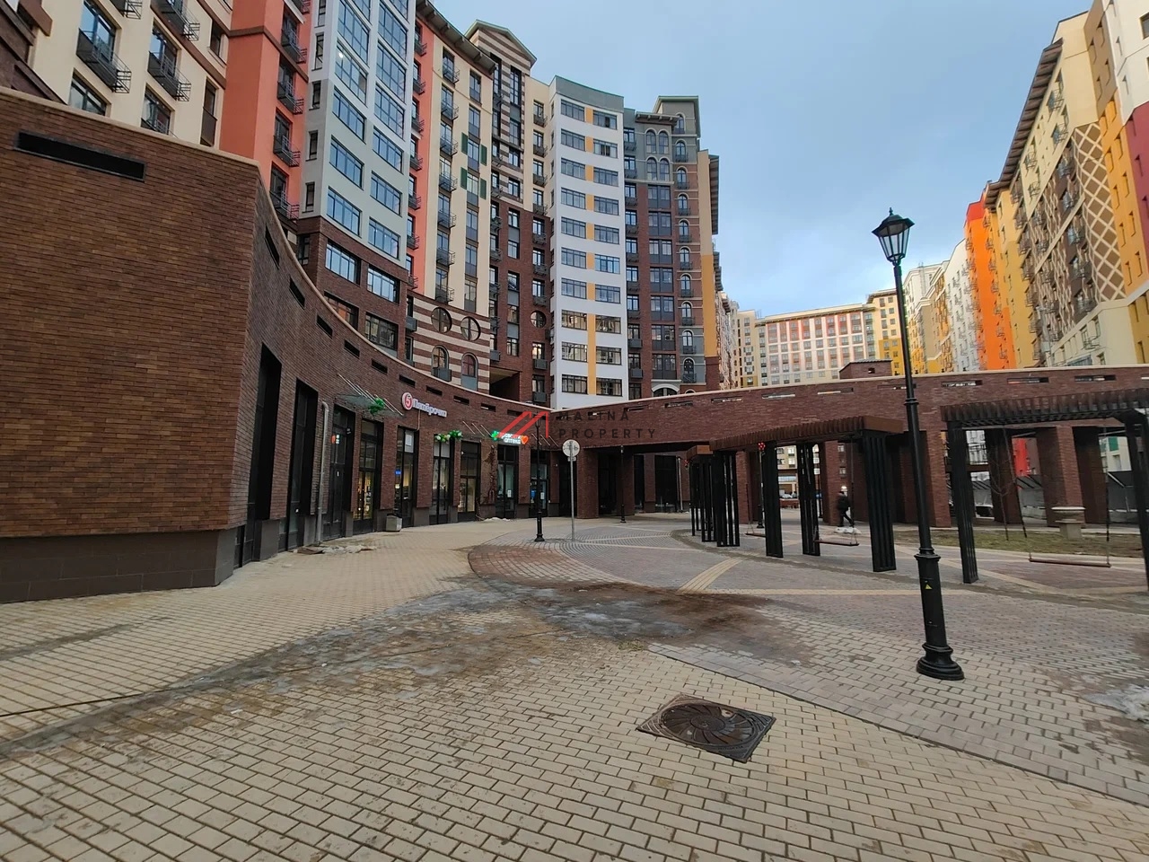 Аренда торгового помещения в ЖК "Римский"