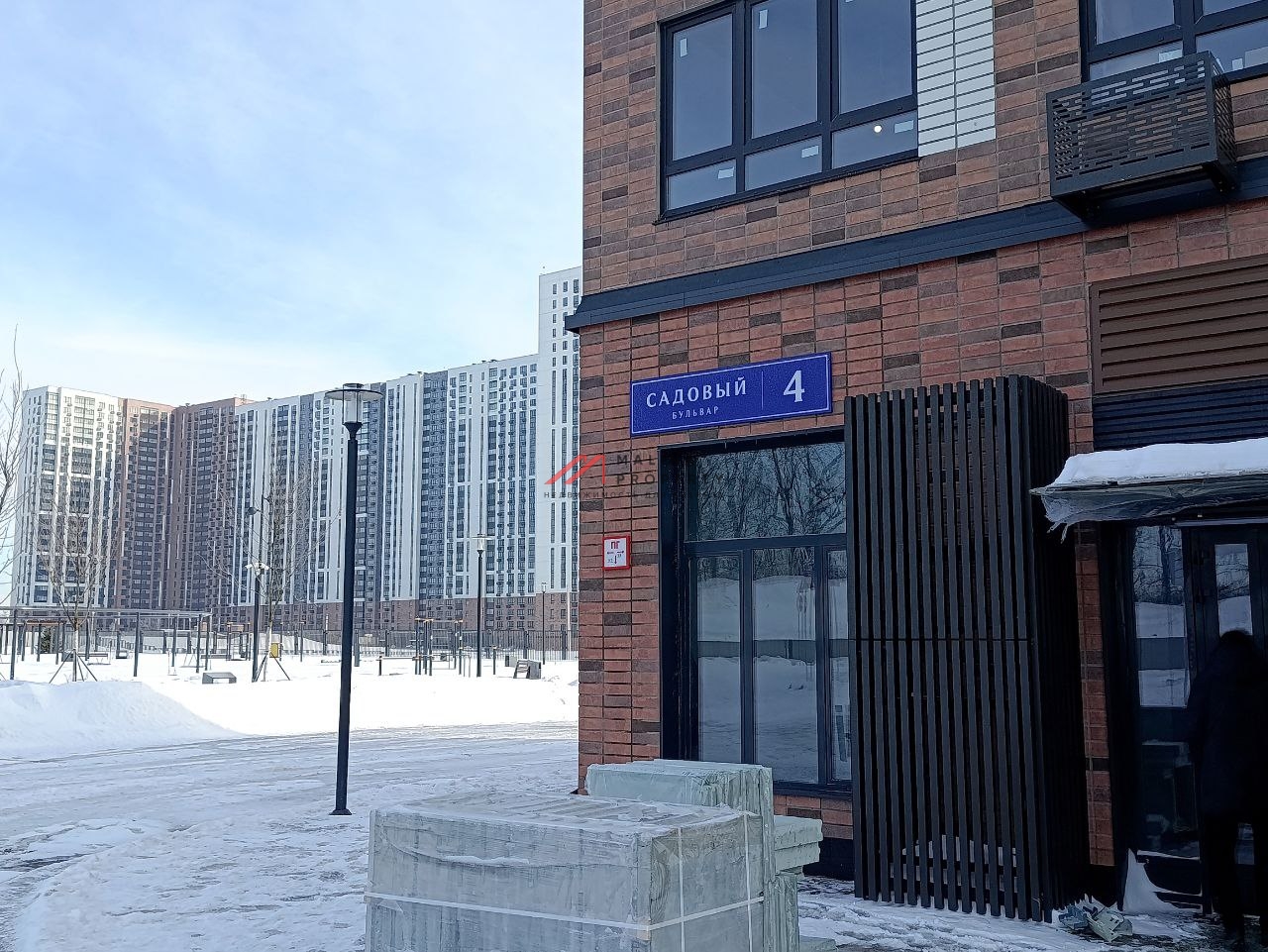 Продажа торгового помещения с арендатором  в ЖК "1-й Южный" 