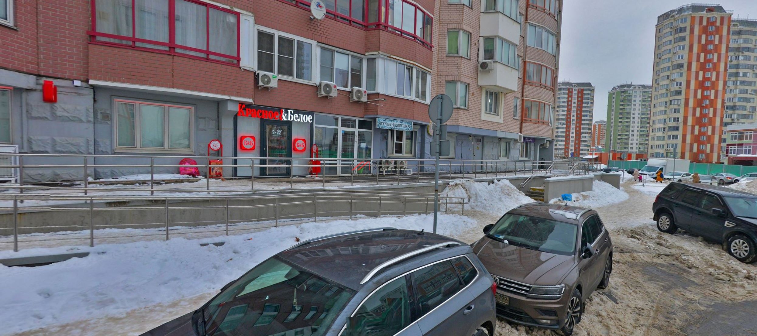 Продажа помещения с арендаторами у метро Некрасовка 