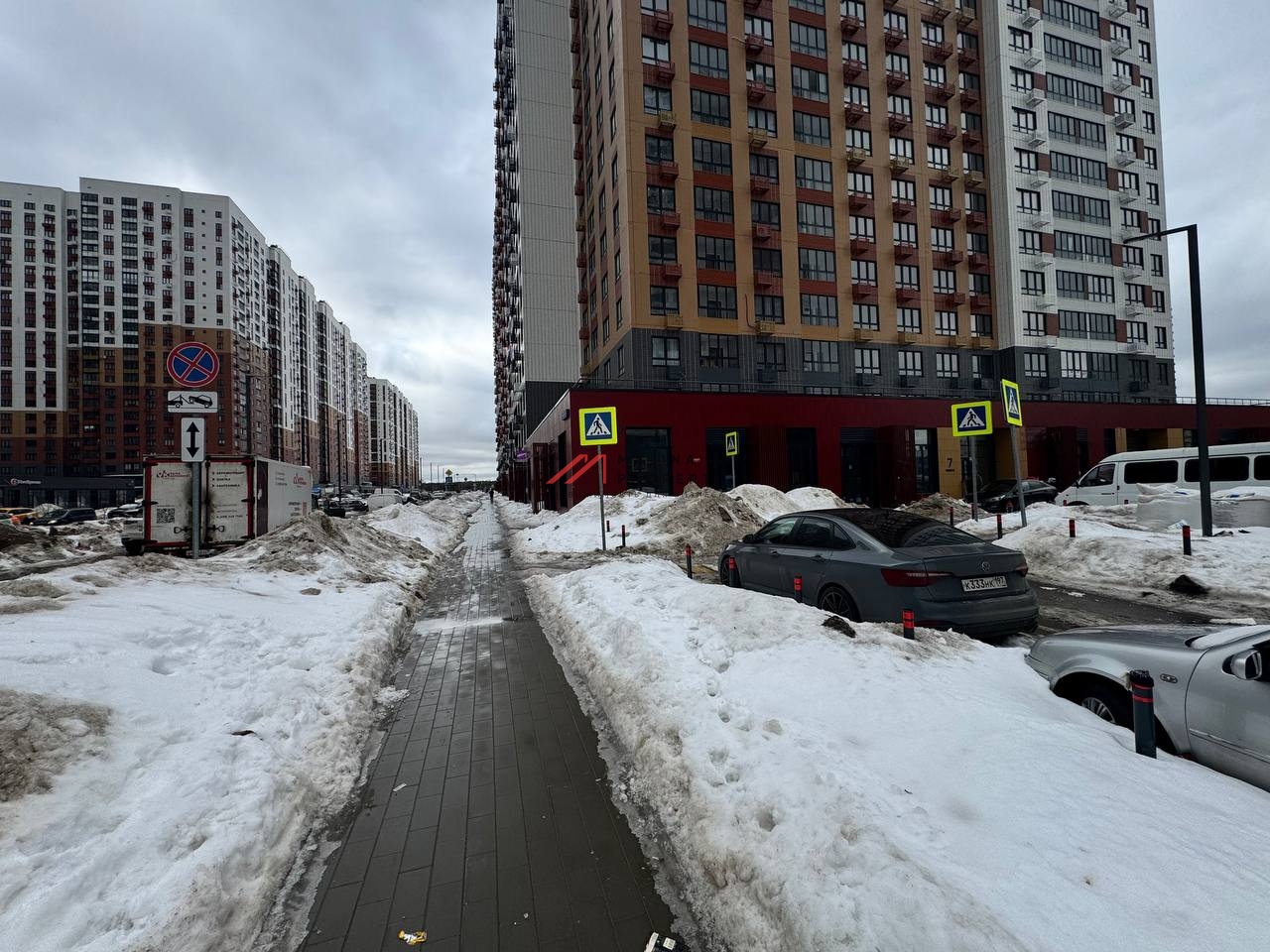 Продажа помещения с арендатором Самокат в ЖК "Южная Битца"