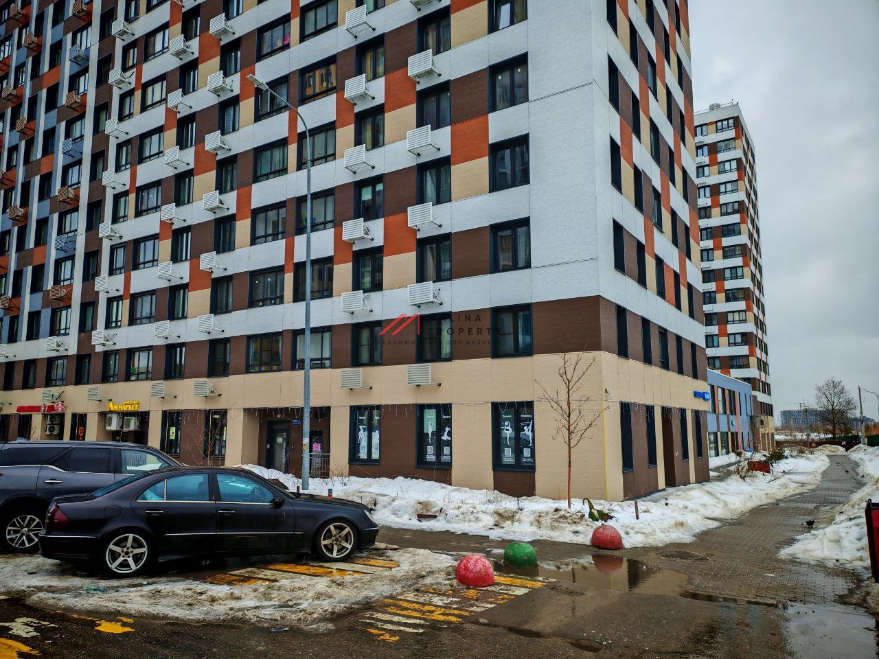 Продажа торгового помещения с аптекой Здравсити