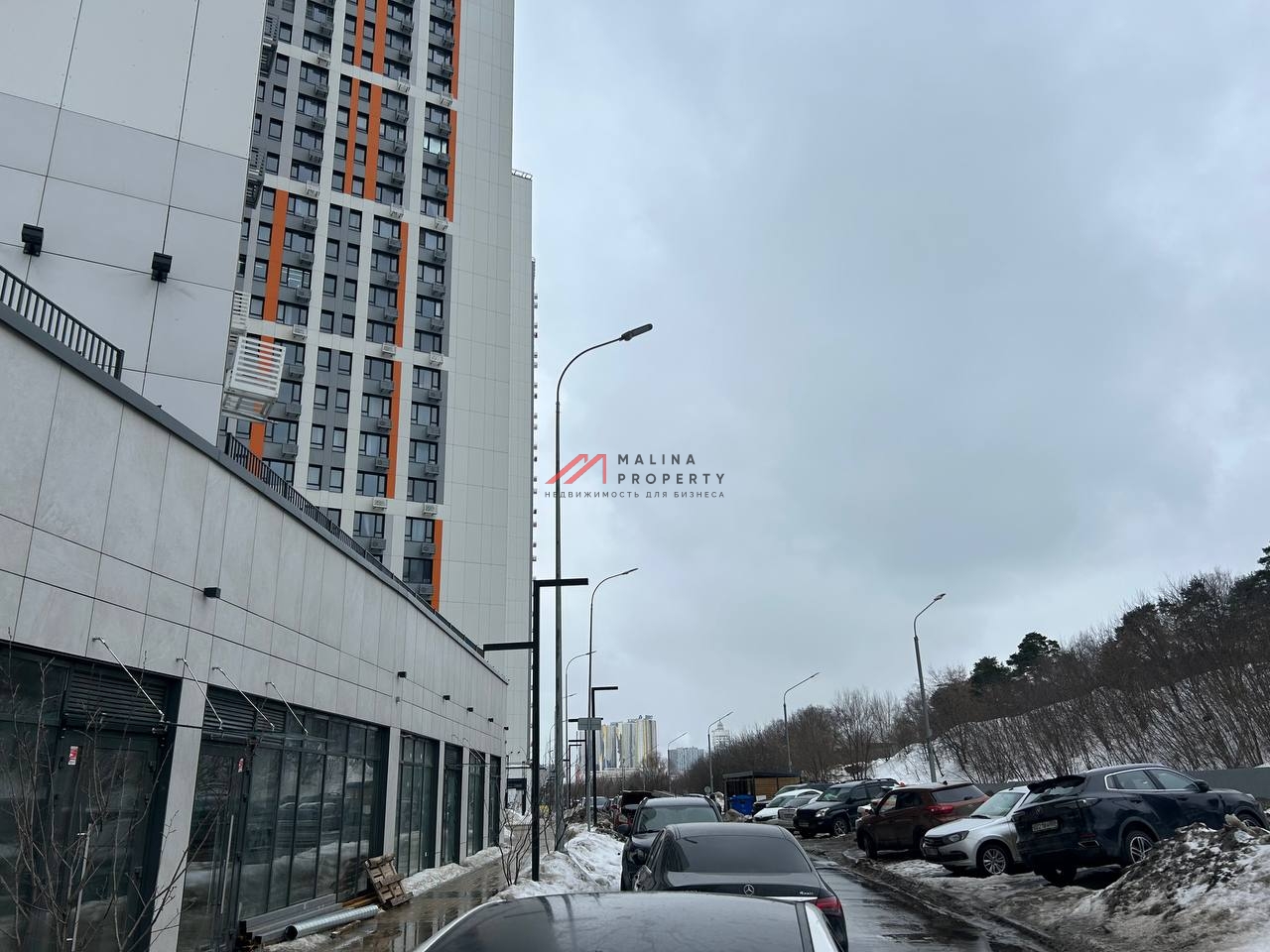 Продажа помещения с арендатором "Магнит" в ЖК Спутник