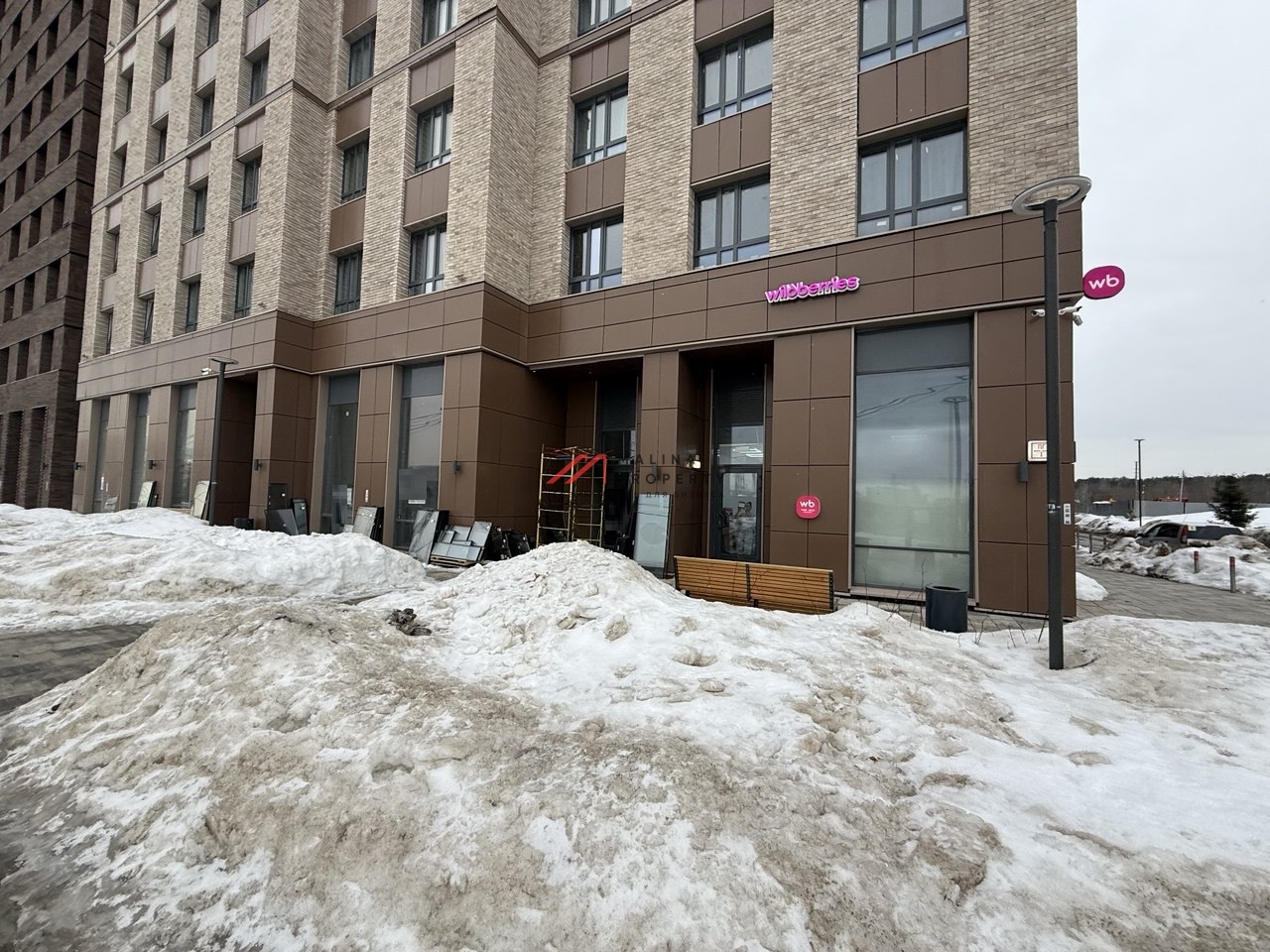 Продажа помещения в жилом комплексе Заречье парк