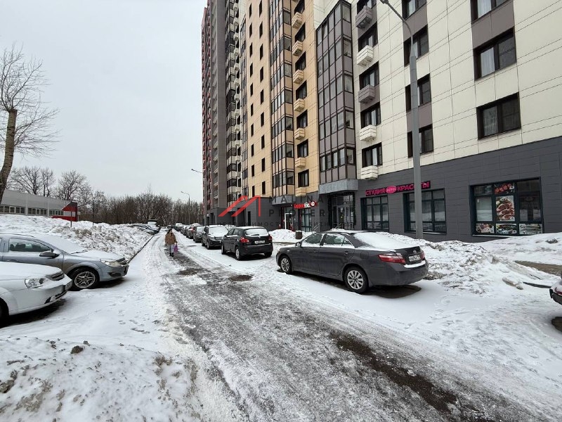 Продажа помещения с арендатором Красное и Белое