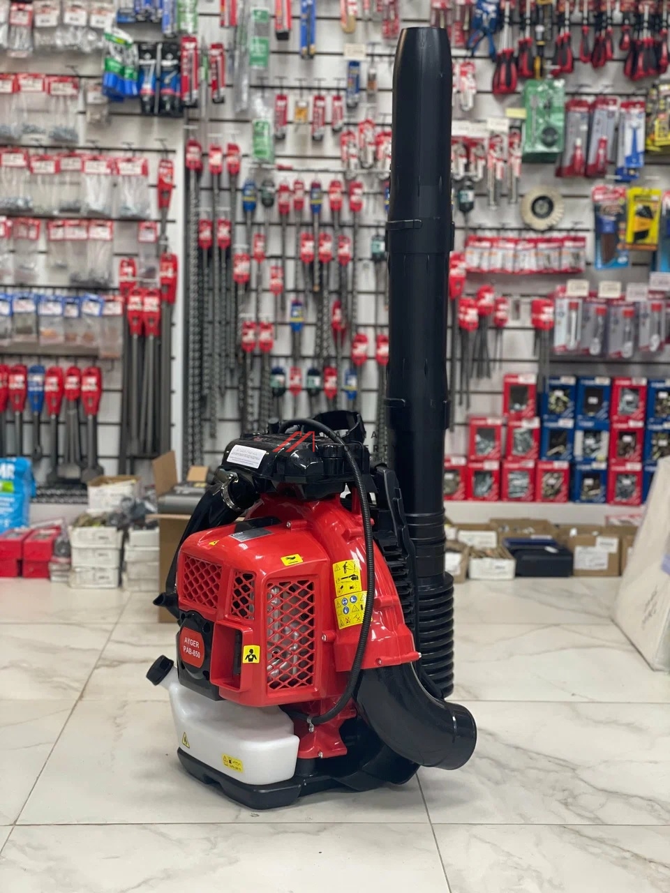 Продажа торгового помещения в ЖК " АйЛав" на Годовикова 