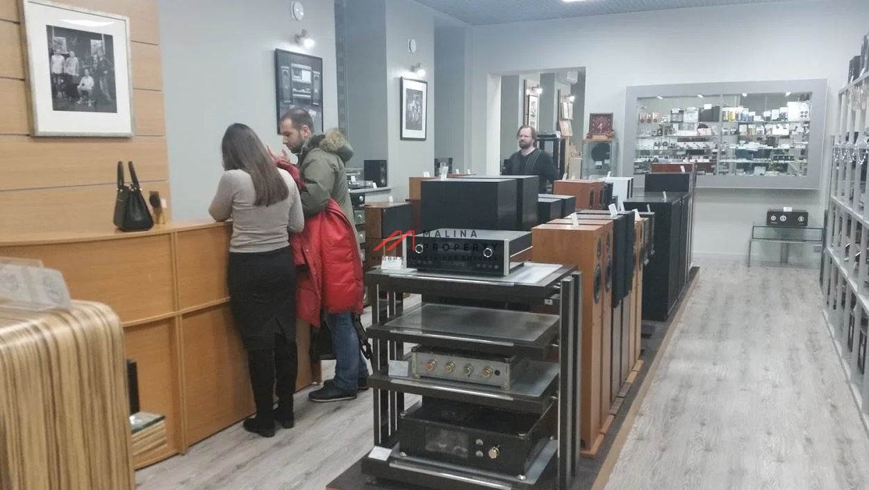 Аренда торгового помещения рядом с метро Октябрьская