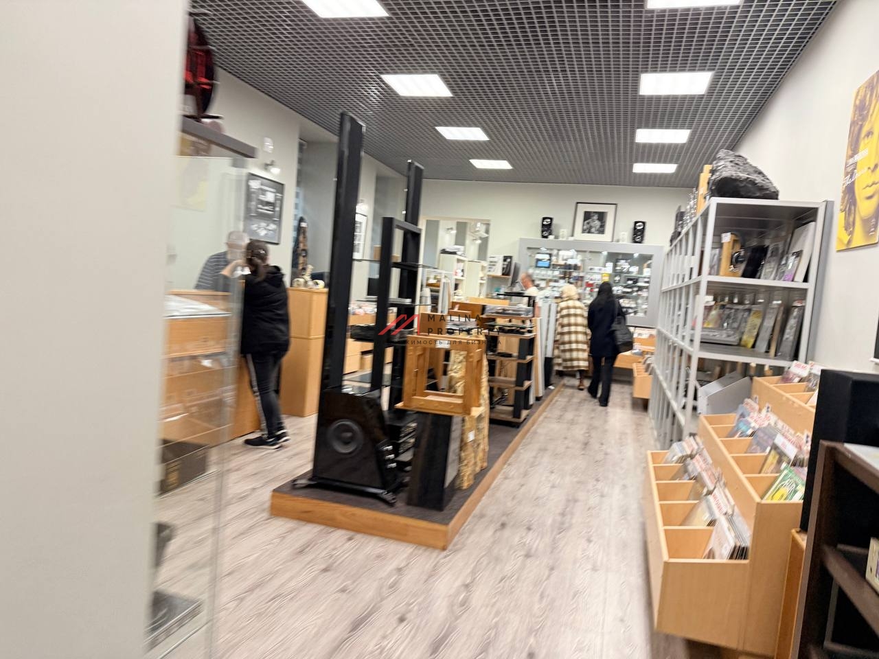 Аренда торгового помещения рядом с метро Октябрьская