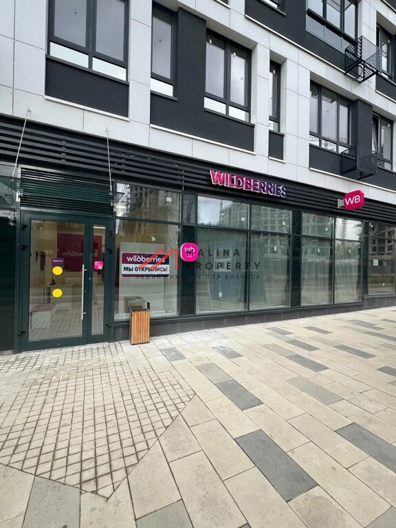 Продажа торгового помещения в ЖК "Скандинавия центр"