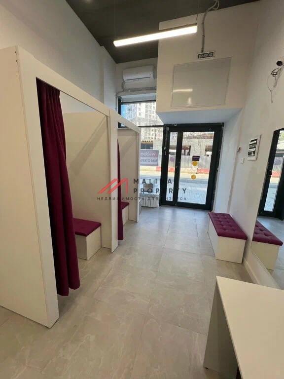 Продажа торгового помещения в ЖК "Скандинавия центр"