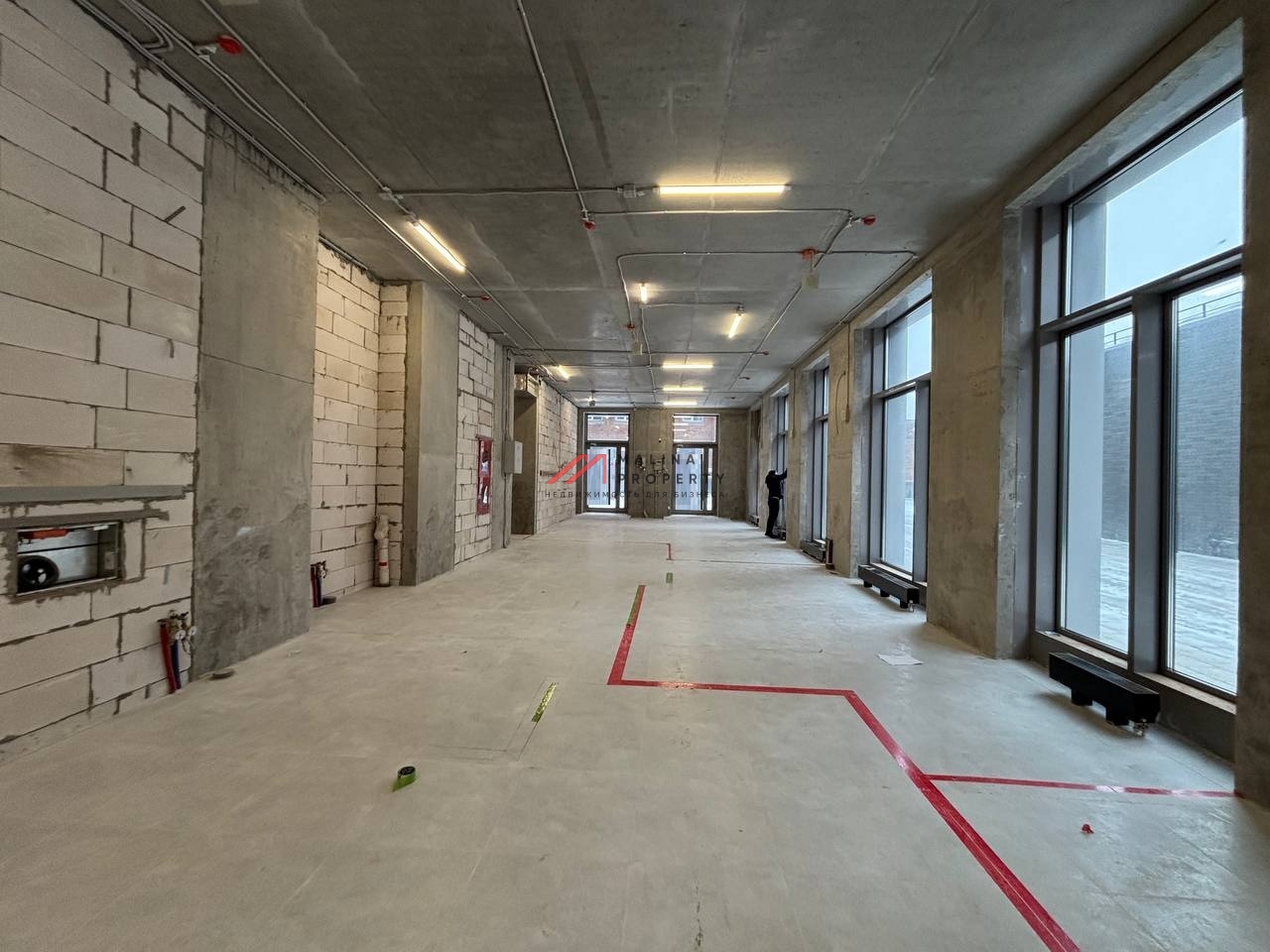 Аренда торгового помещения на выходе из метро Стахановская