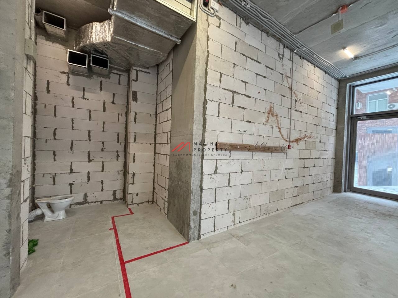 Аренда торгового помещения на выходе из метро Стахановская