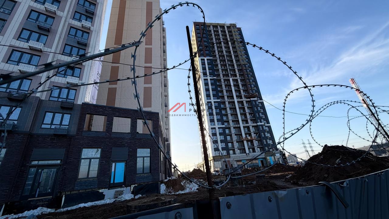 Продажа торгового помещения в ЖК "1-й Саларьевский" 