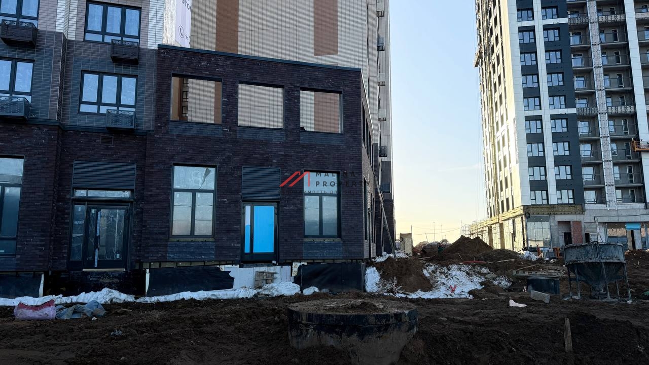 Продажа торгового помещения в ЖК "1-й Саларьевский" 