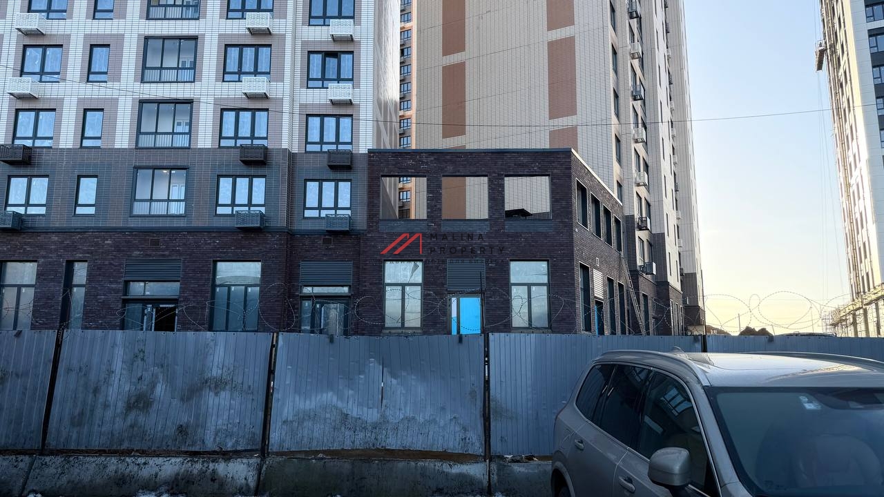 Продажа торгового помещения в ЖК "1-й Саларьевский" 