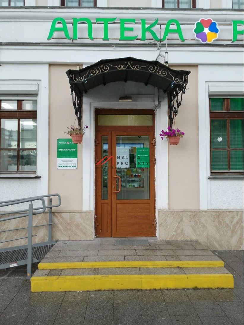 Аренда торгового помещения у метро Трубная